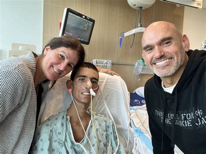 28-year-old doctor whose battle with COVID-19 went viral dies from ‘massive brain bleed’