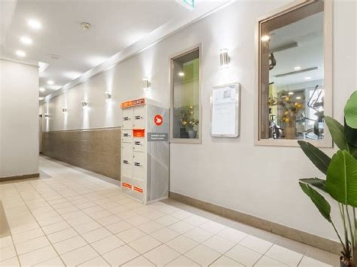 الروابط في الألكانات روابط قطبية.