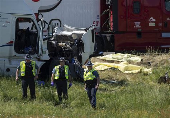 Victims of deadly Oregon highway crash were farmworkers, union says